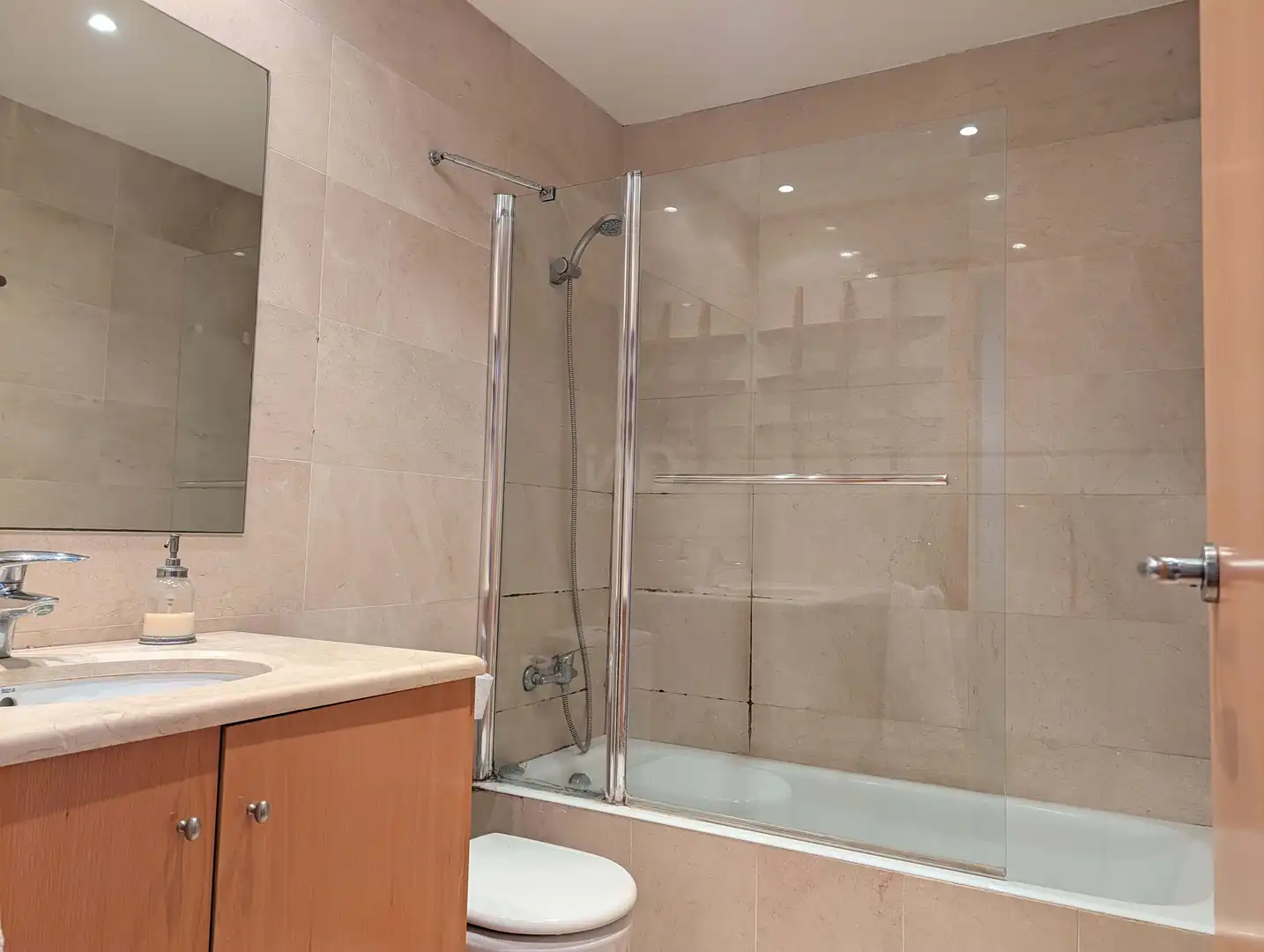 Baño de Piso en venta en Gavà