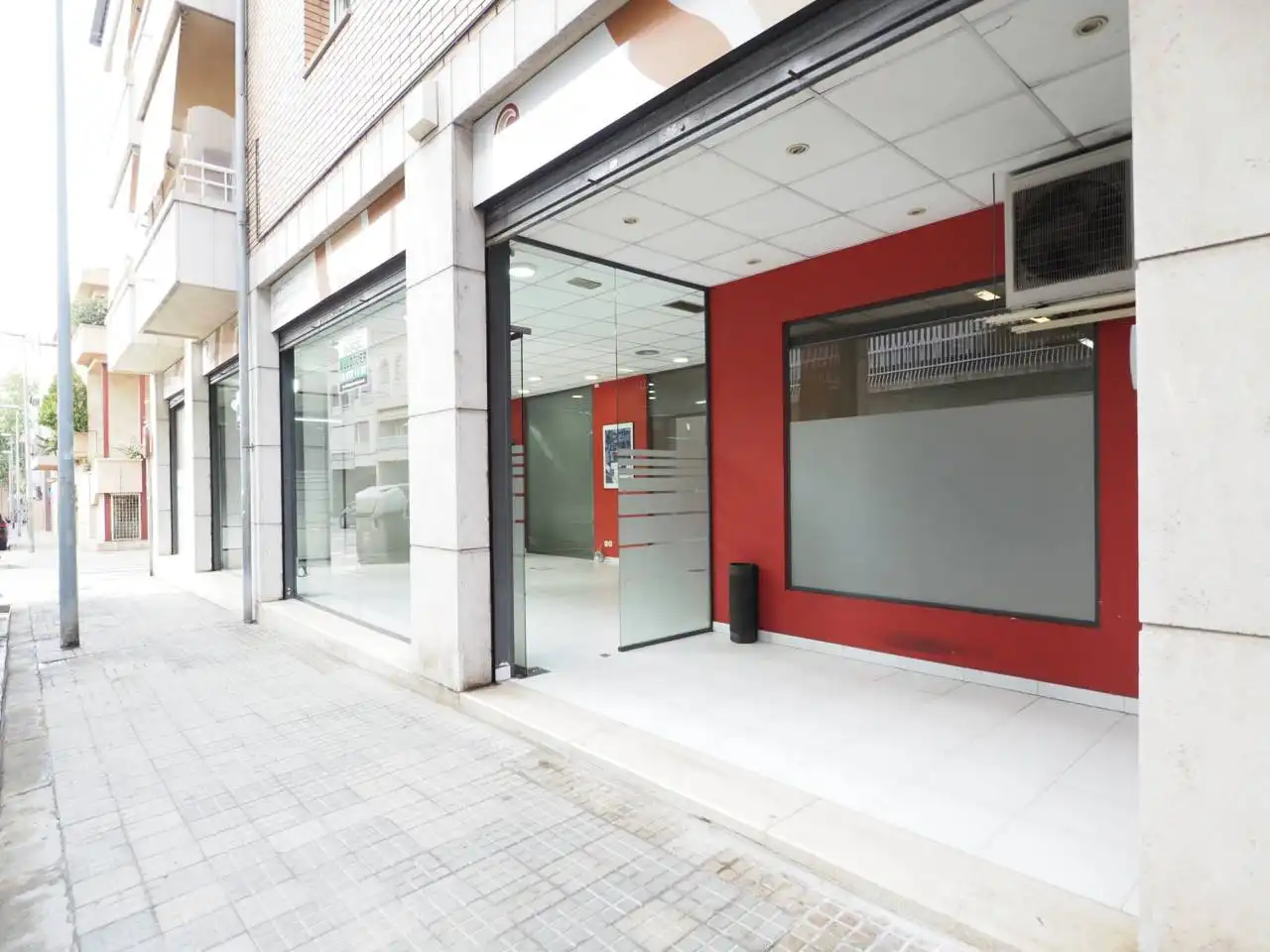 Local comercial de lloguer a Calle Princesa