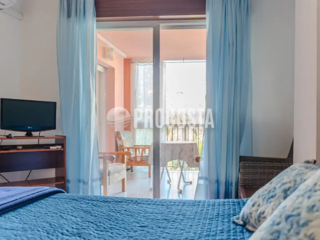 Bedroom of Flat for sale in Almuñécar  with Internet