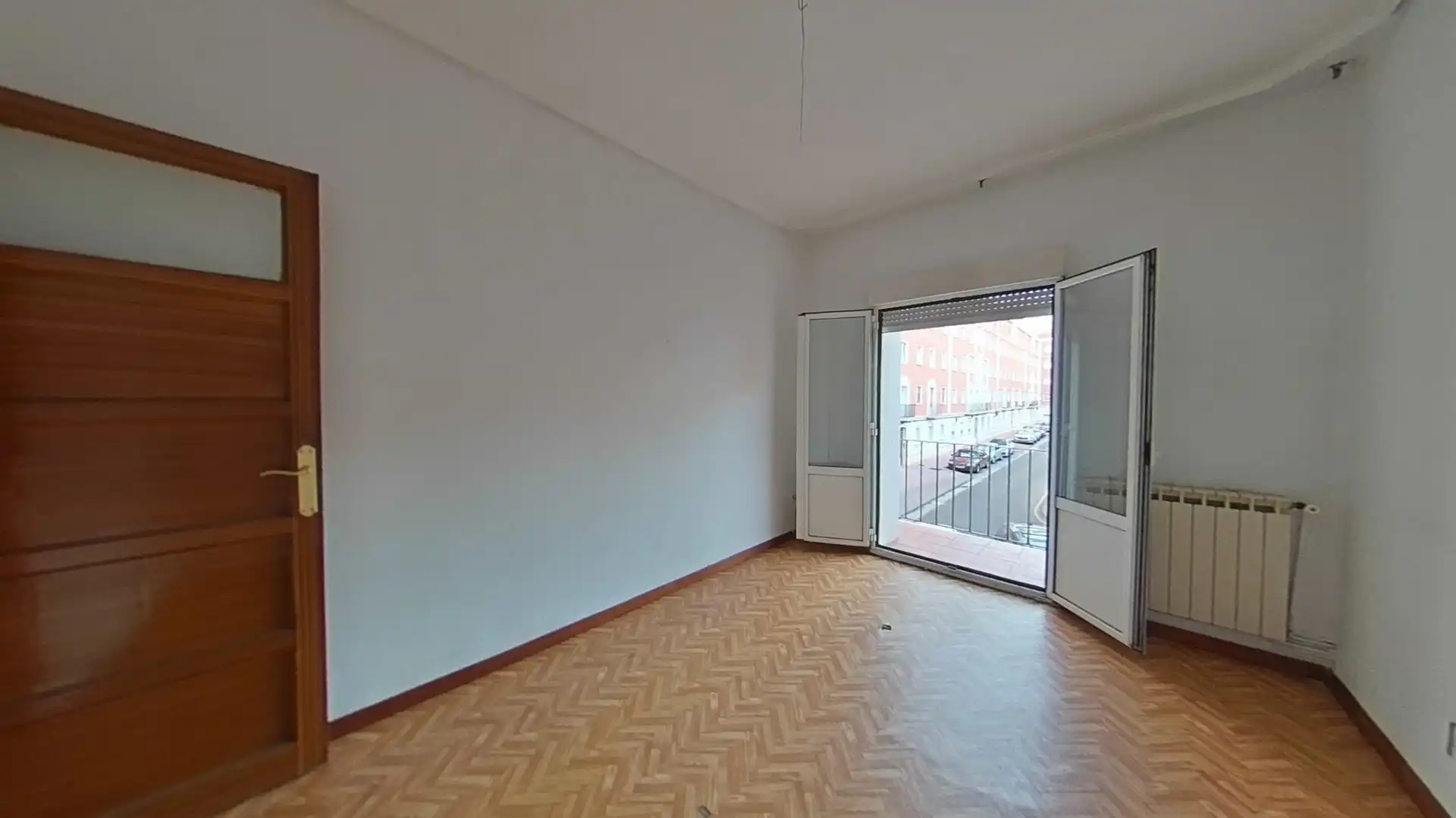 Habitación de Piso en venta en Burgos con Parquet