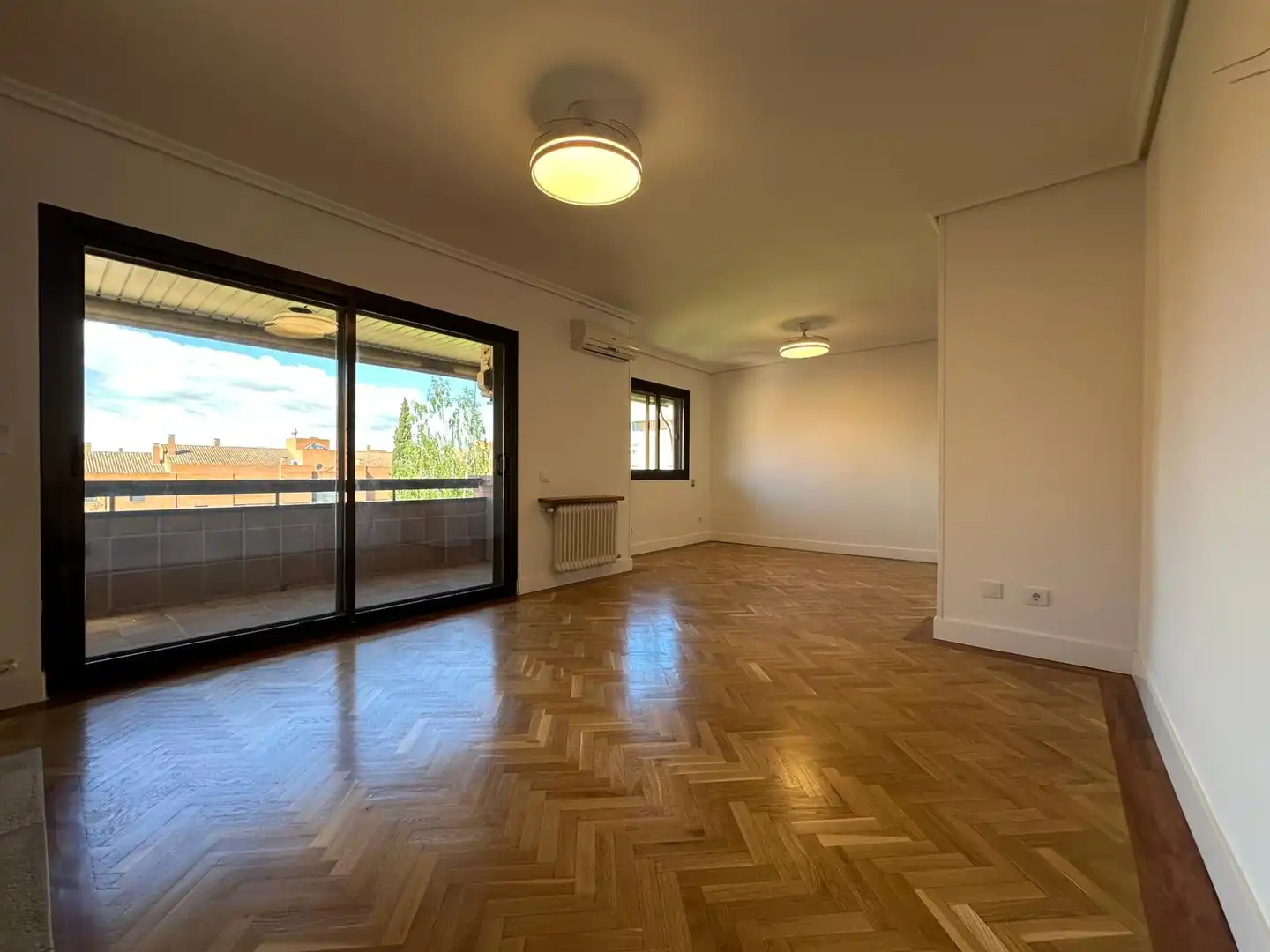 Wohnzimmer von Wohnung zum Verkauf in Toledo mit Klimaanlage, Heizung und Privatgarten