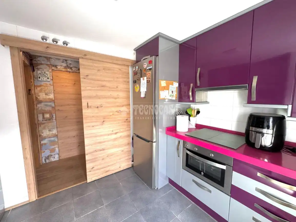 Kitchen of Flat for sale in San Martín de la Vega  with Heating, Terrace and Storage room