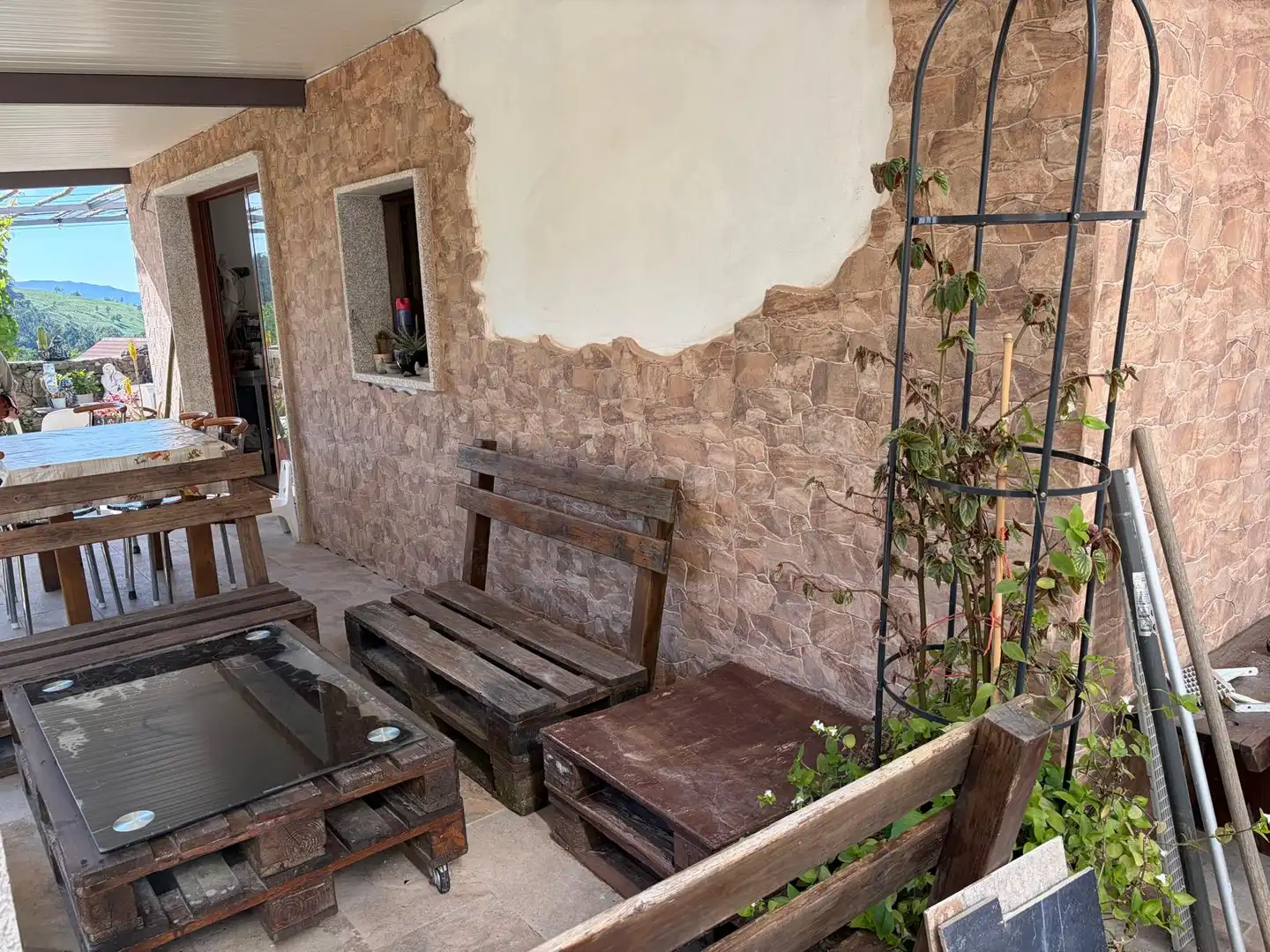 Terraza de Casa adosada en venta en Mondariz con Calefacción, Jardín privado y Amueblado