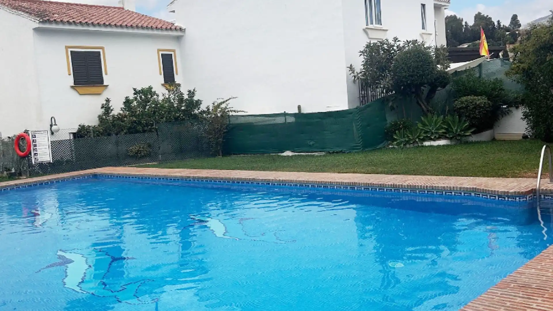Piscina de Casa adosada en venta en Mijas