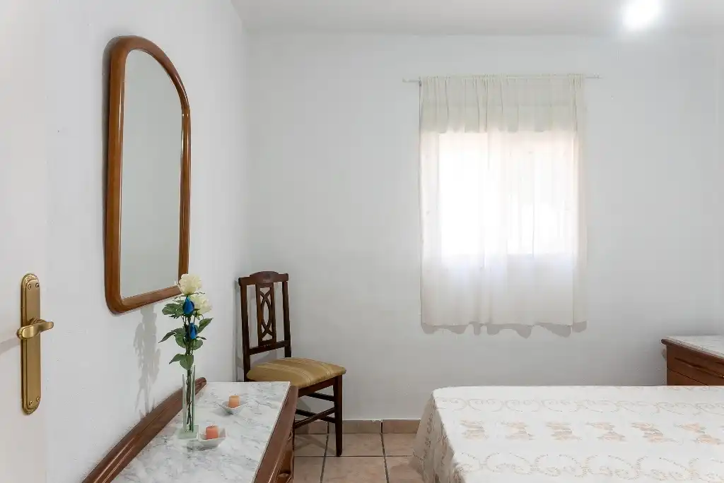 Habitación de Casa o chalet en venta en Castalla con Jardín privado, Piscina y Amueblado