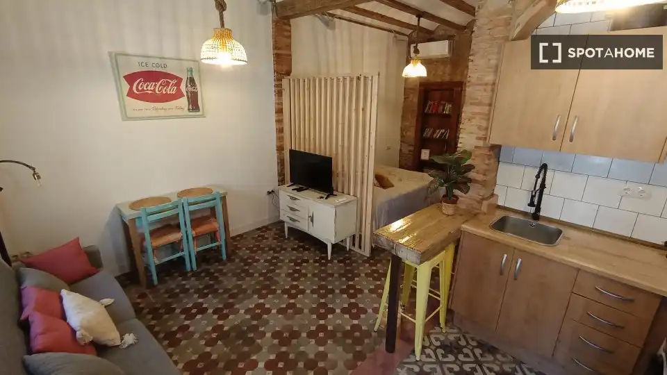 Kitchen of Flat for rent in Valencia  with Air Conditioner, Heating and Furnished