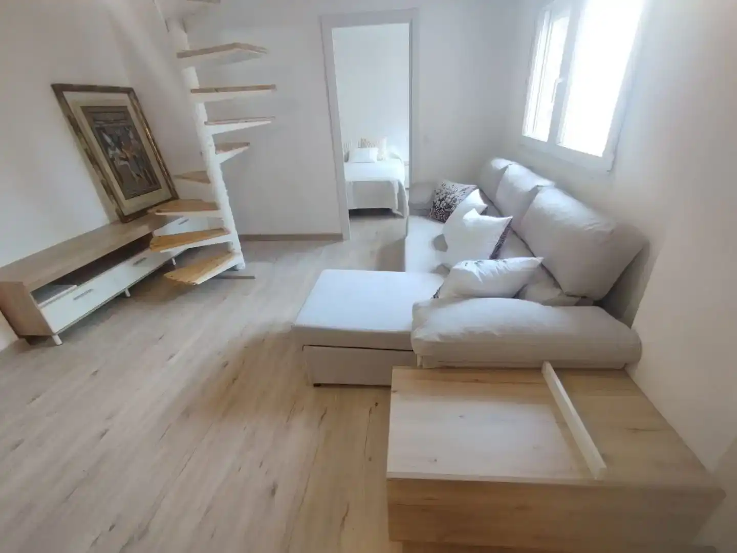 Sala d'estar de Pis en venda en Zaragoza amb Aire condicionat, Jardí privat i Parquet