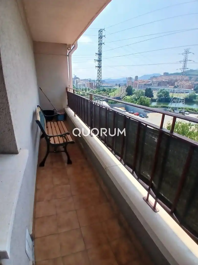 Terraza de Ático en venta en Barakaldo  con Calefacción, Terraza y Trastero