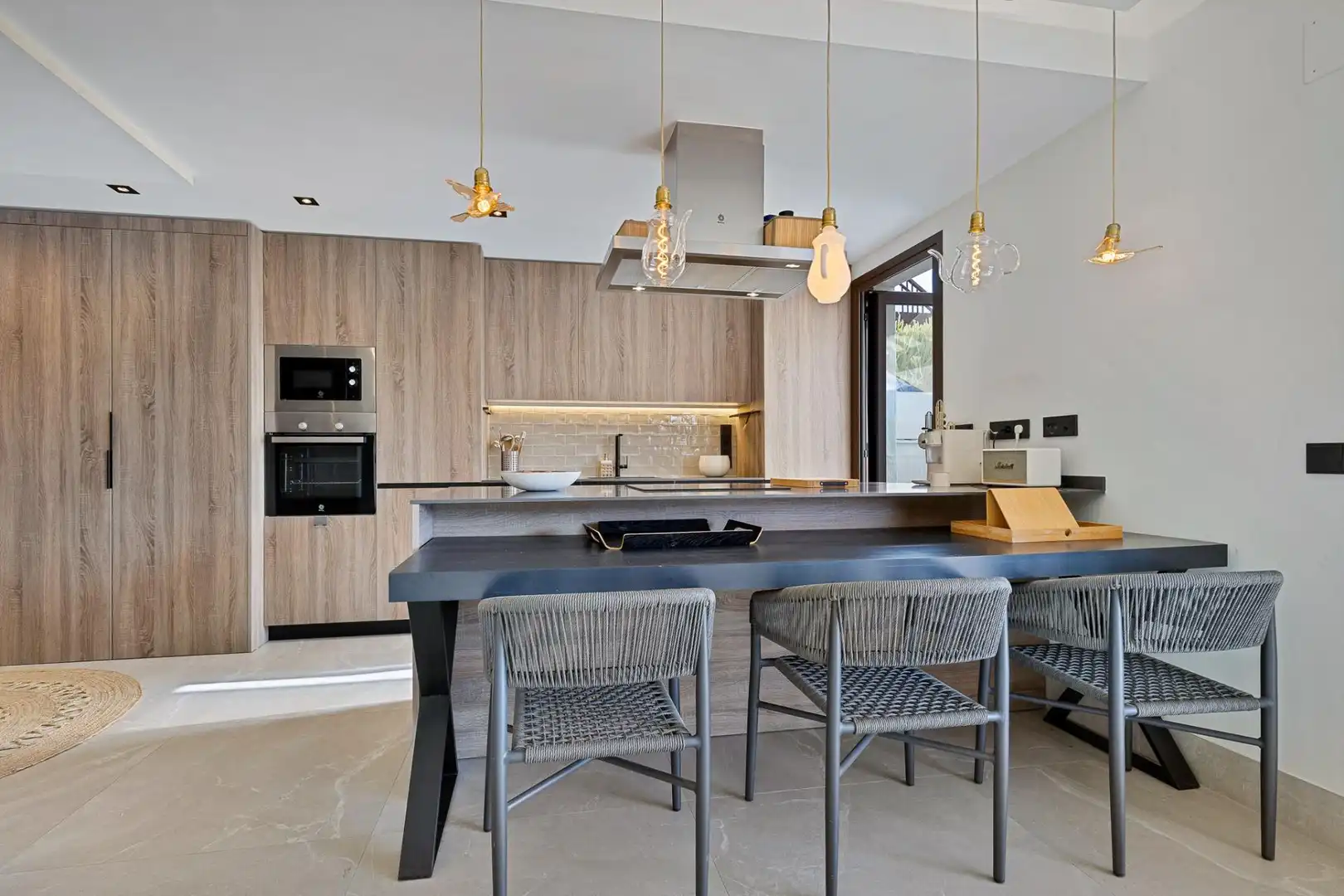 Kitchen of Attic for sale in Istán  with Air Conditioner, Private garden and Terrace
