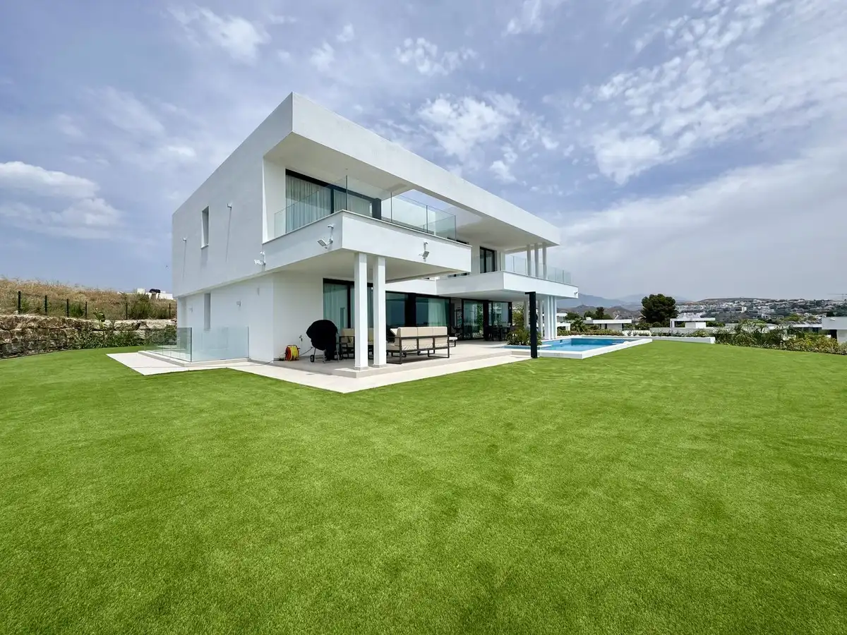 Casa con piscina en venta en Estepona - Estepona,Cancelada,Calle Arminio, imagen 15