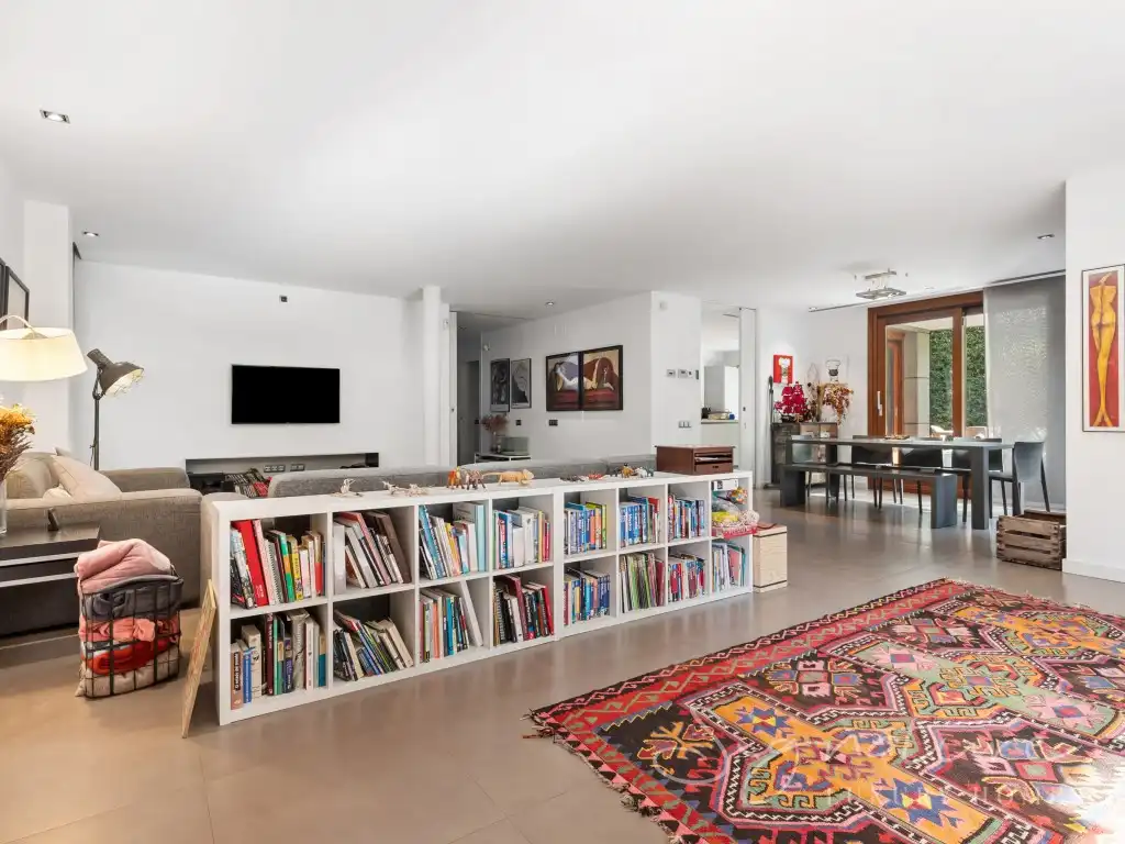 Sala de estar de Casa o chalet en venta en Sant Cugat del Vallès con Aire acondicionado, Jardín privado y Terraza