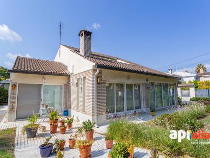 Exterior view of House or chalet for sale in Cambrils  with Air Conditioner and Terrace