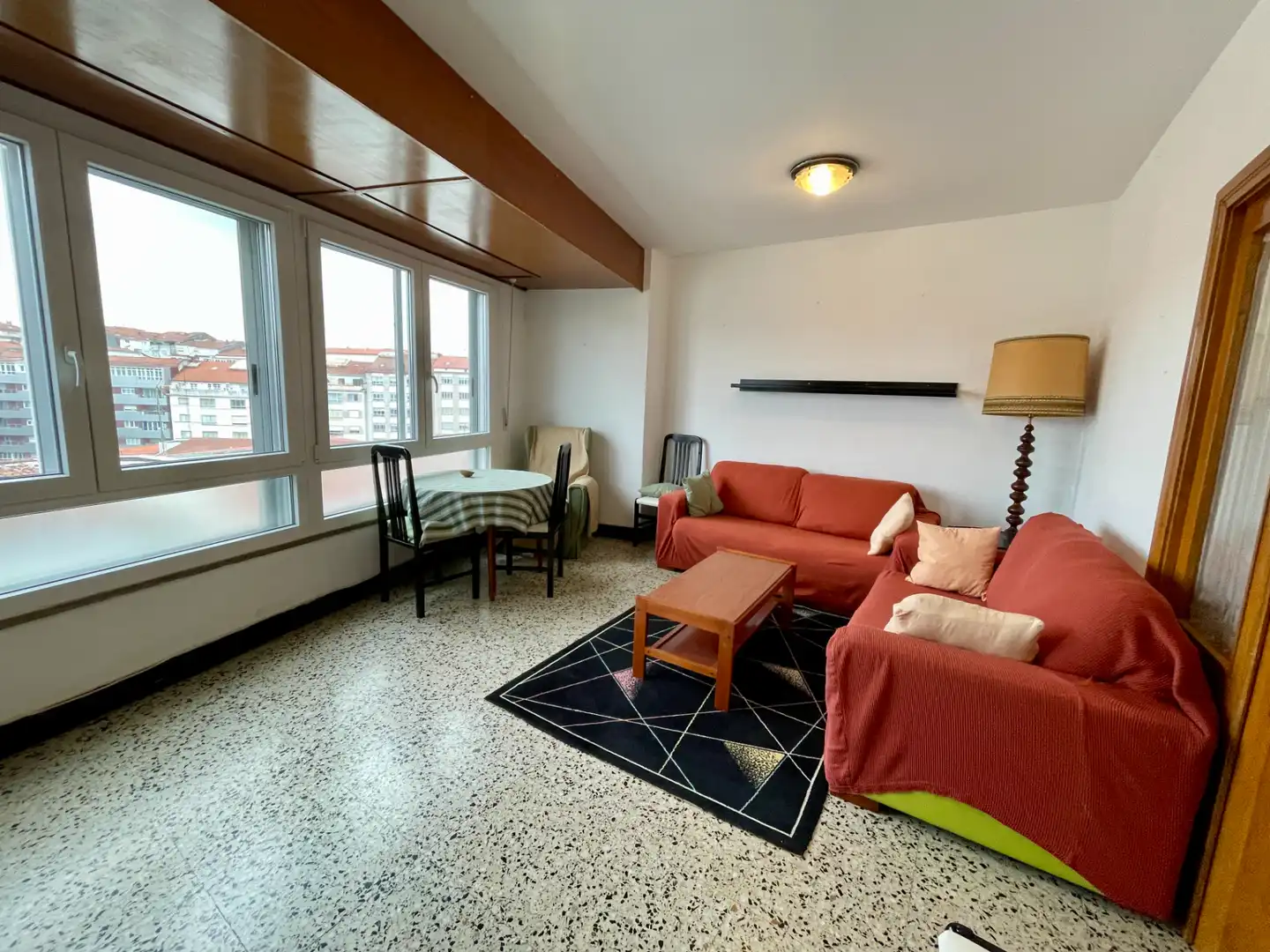 Sala d'estar de Pis de lloguer en Santiago de Compostela  amb Moblat