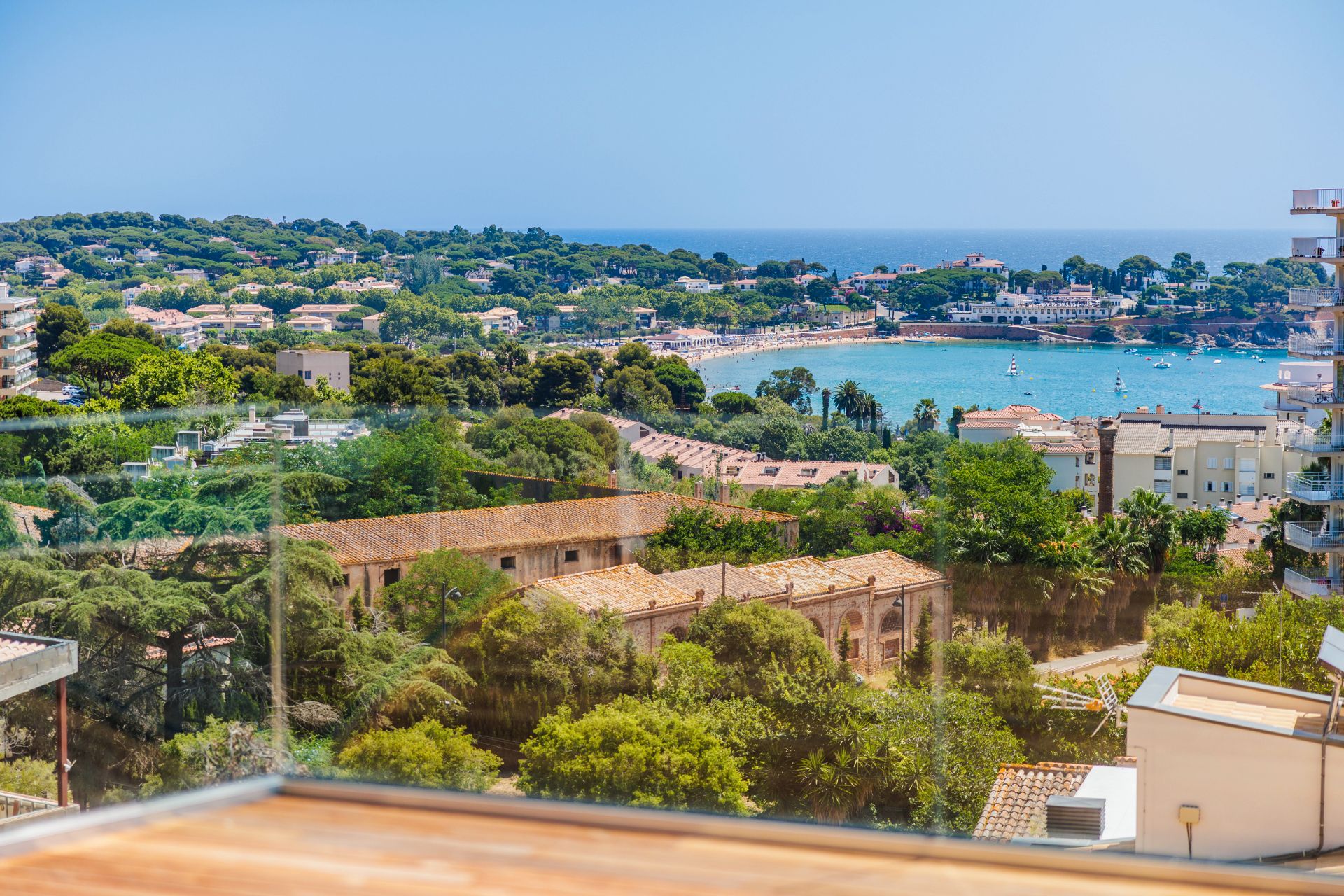 Vista exterior de Casa o xalet en venda en Sant Feliu de Guíxols amb Aire condicionat, Calefacció i Jardí privat