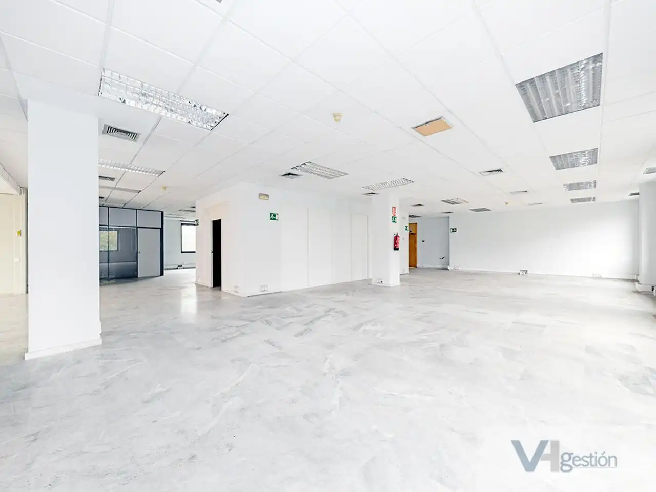 Office for sale in REINO UNIDO, El Cano - Los Bermejales