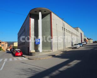 Vista exterior de Nau industrial en venda en Centelles