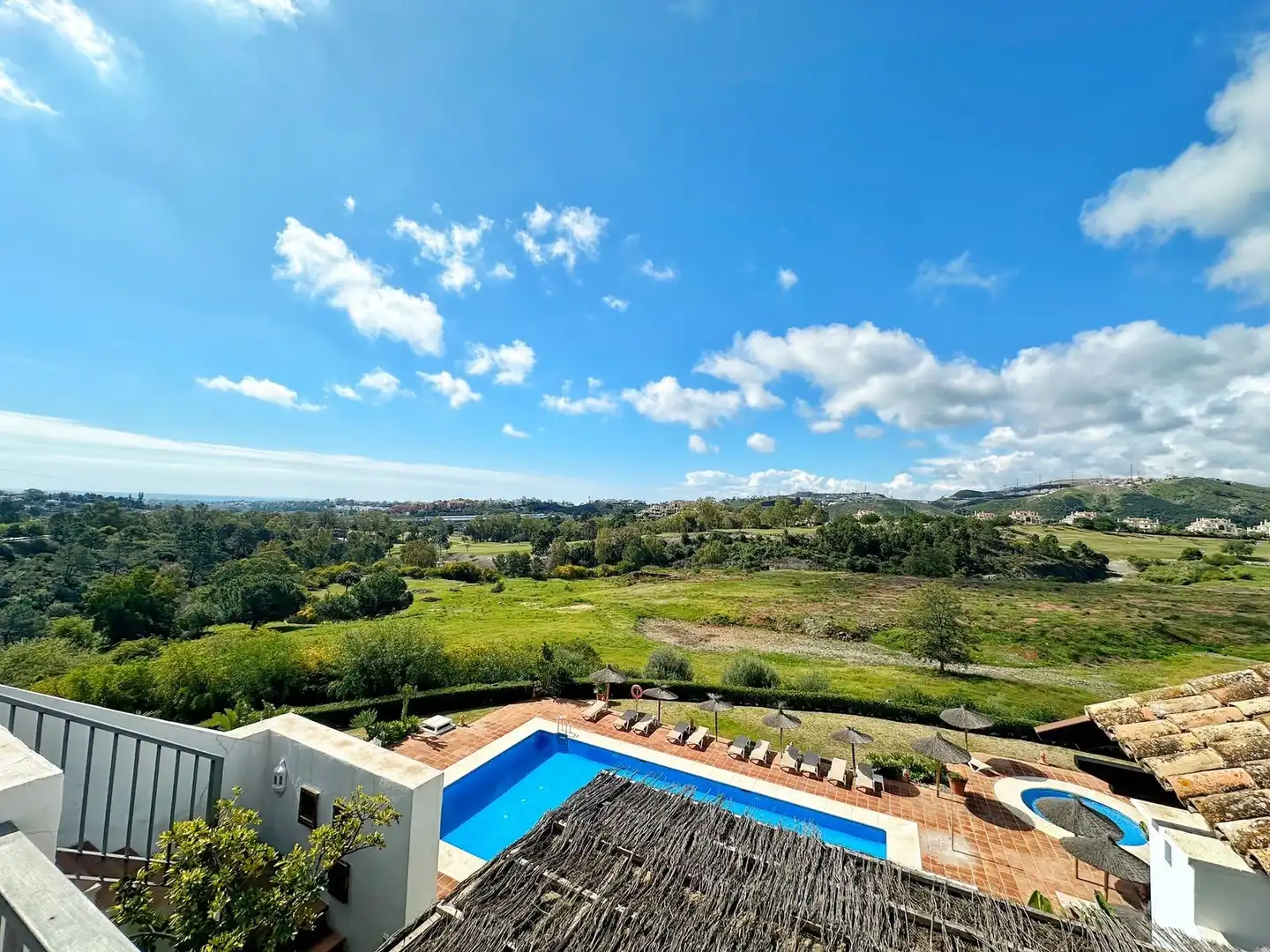 Exterior view of Attic for sale in Benahavís  with Air Conditioner, Terrace and Furnished
