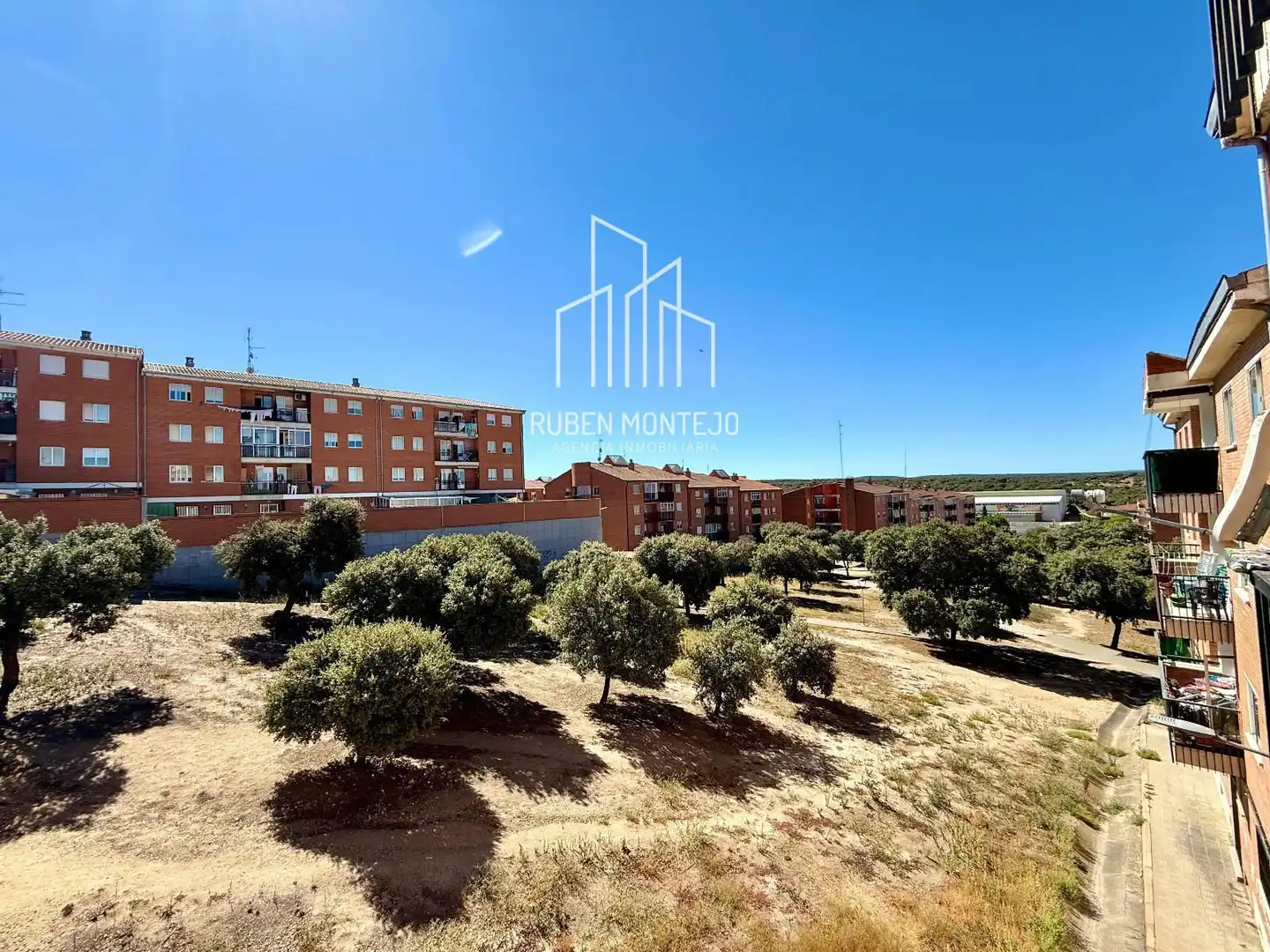 Exterior view of Flat for rent in Terradillos  with Air Conditioner, Heating and Terrace