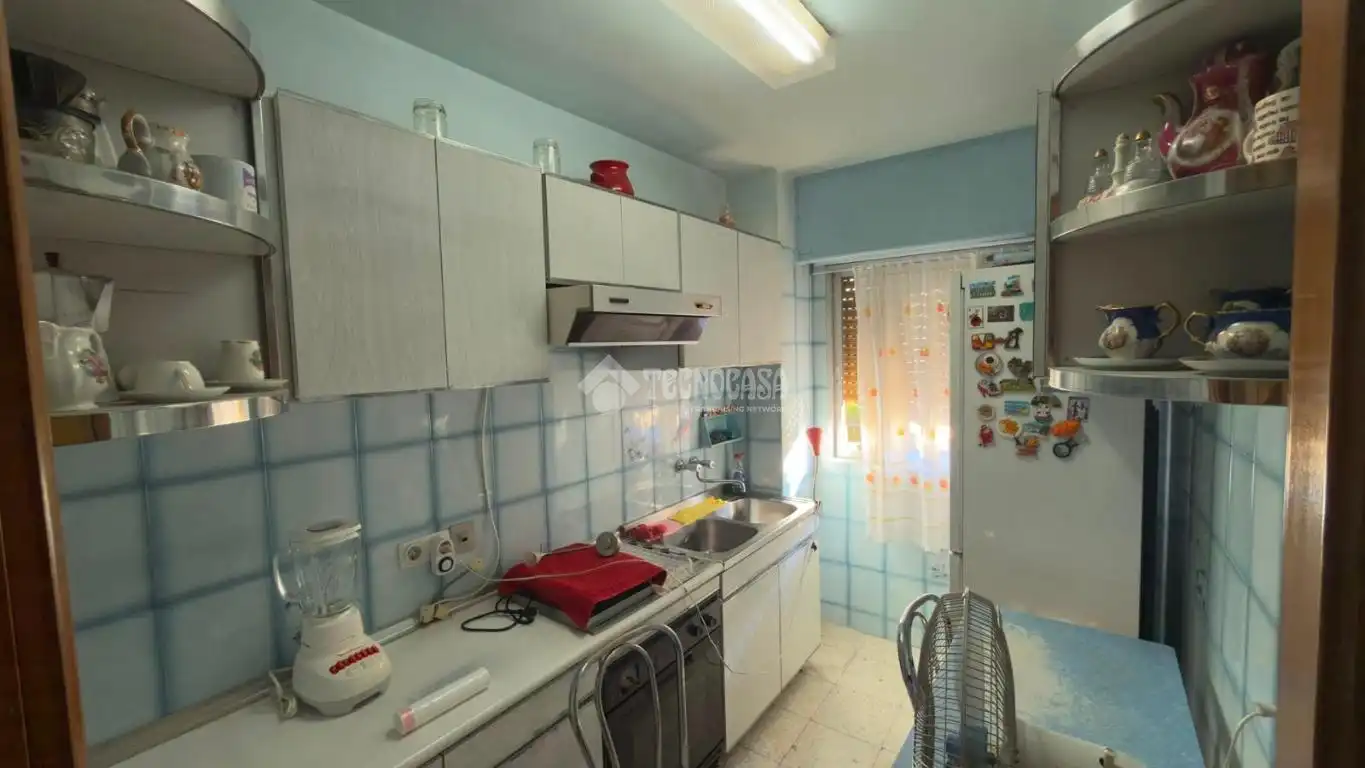Cocina de Piso en venta en Madrid con Calefacción y Terraza