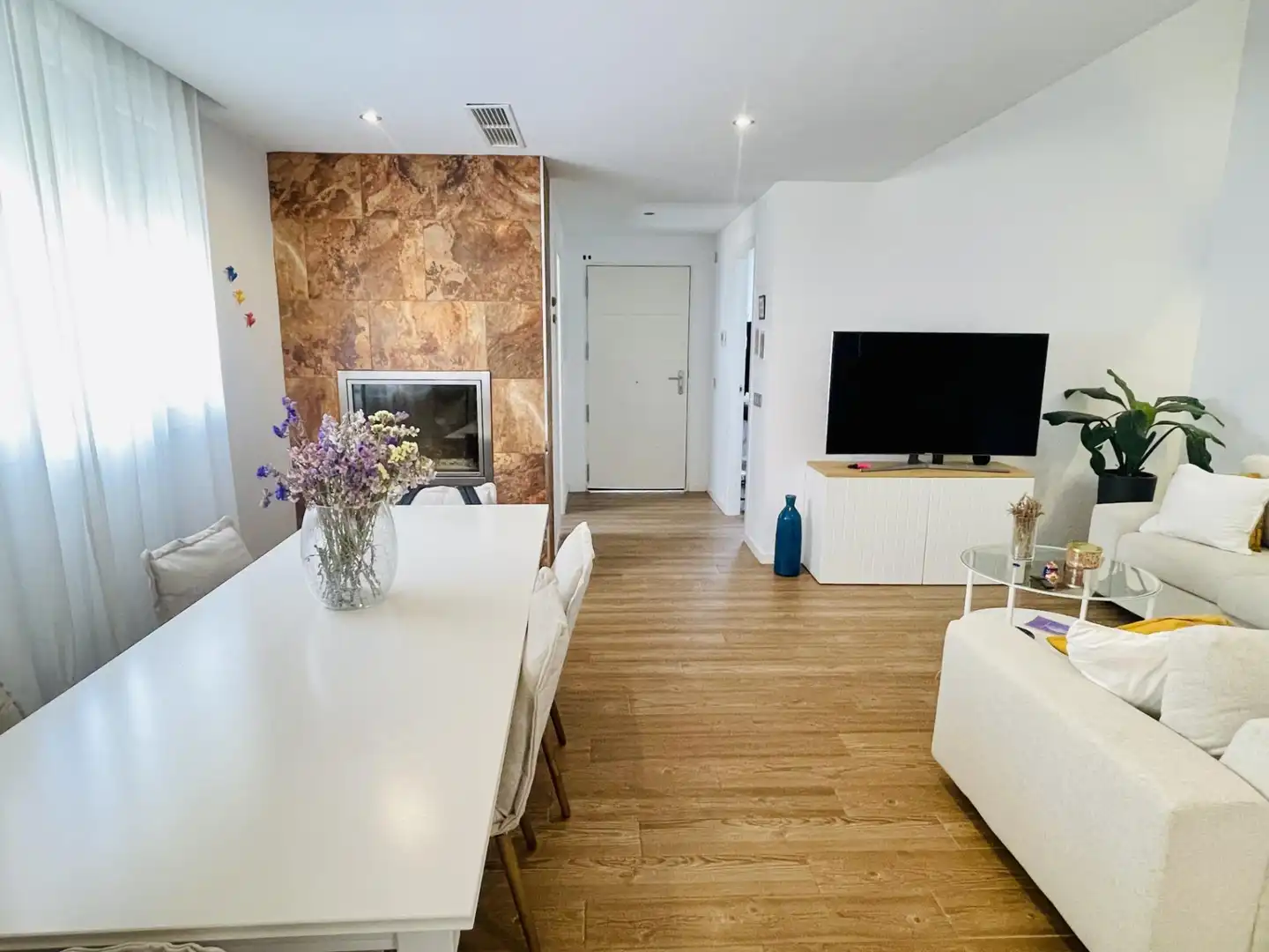 Sala d'estar de Casa o xalet en venda en Antequera amb Calefacció, Jardí privat i Terrassa