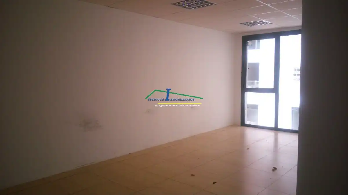 Office for sale in Sur