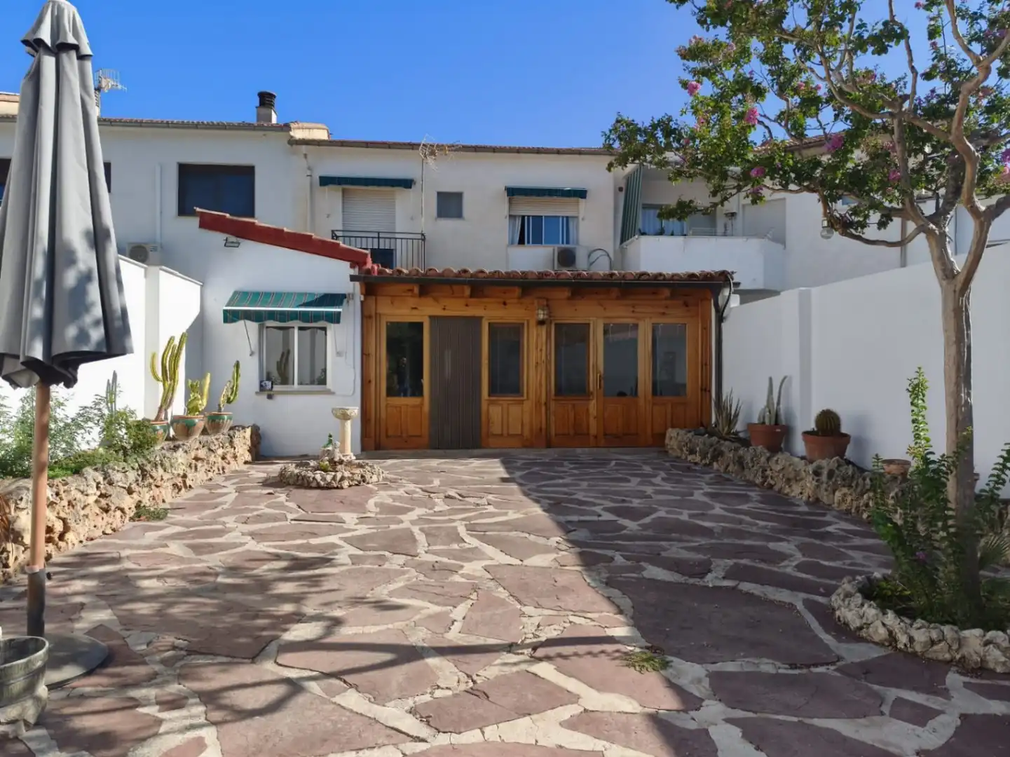 Exterior view of Houses for rent in Cocentaina  with Terrace and Furnished