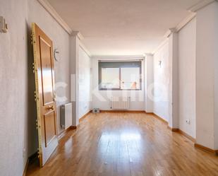 Living room of Flat for sale in  Madrid Capital  with Heating and Terrace