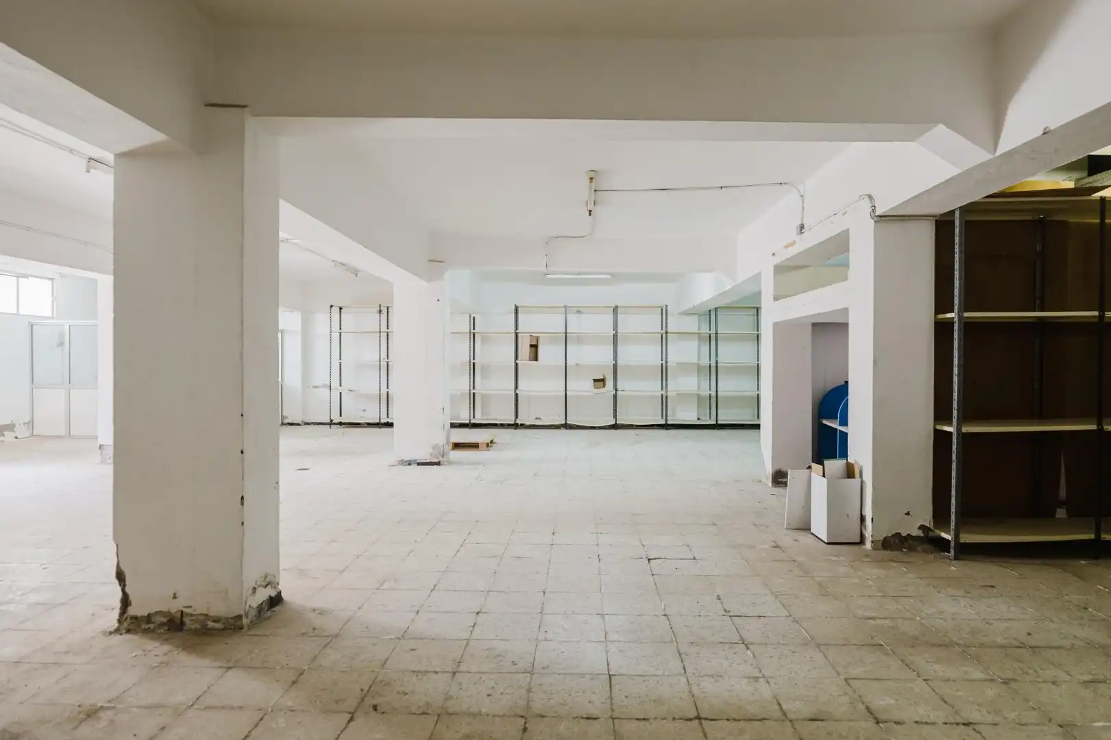 Business premises for sale in Avenida AVENIDA DE CARLOS V 32, imagen 41