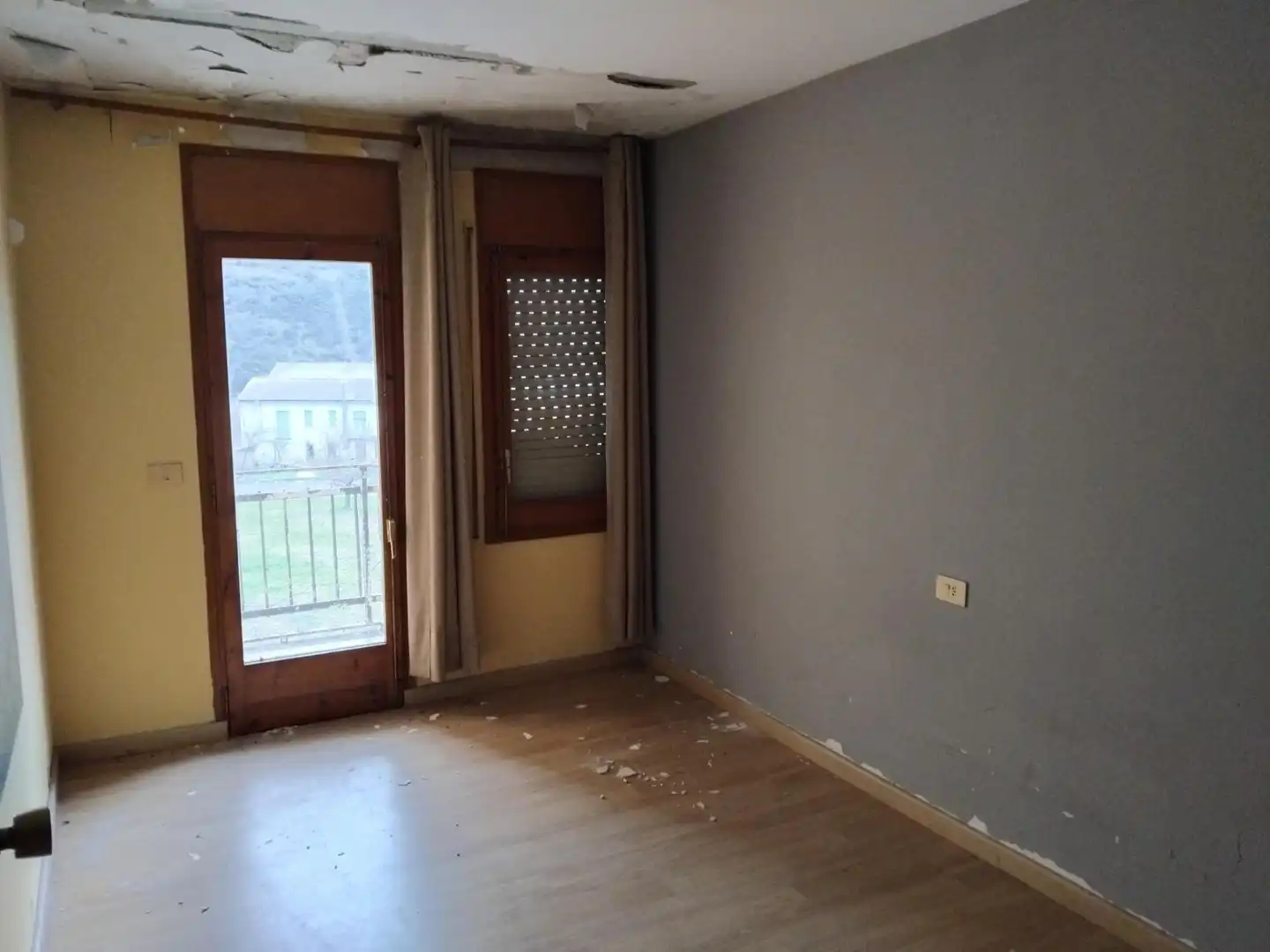 Habitación de Finca rústica en venta en Ribera d'Urgellet con Calefacción y Jardín privado