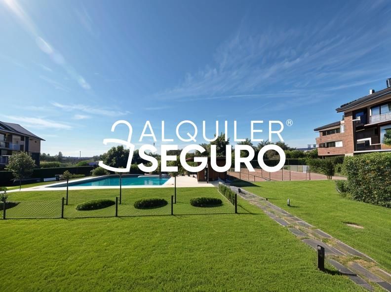 Piscina de Pis de lloguer en Majadahonda amb Calefacció, Terrassa i Piscina