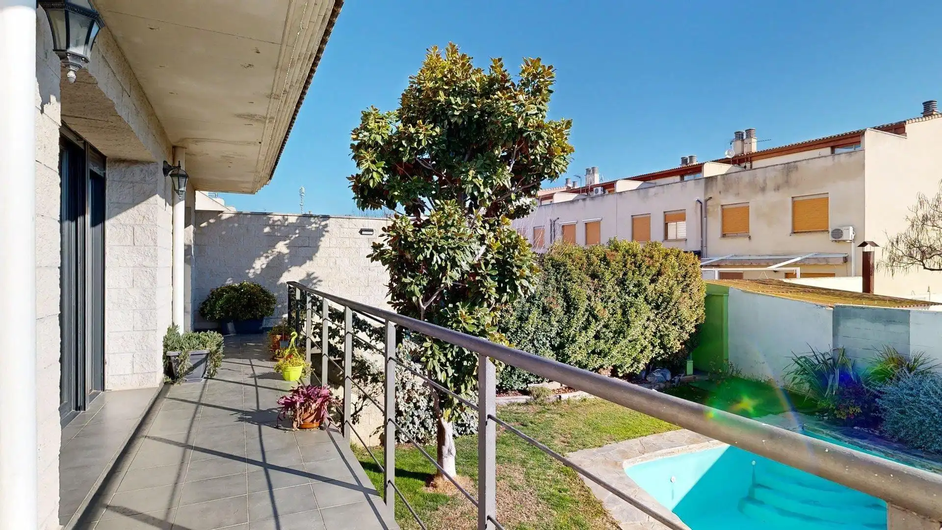 Schwimmbecken von Haus oder Chalet zum Verkauf in Nuez de Ebro mit Klimaanlage, Heizung und Privatgarten