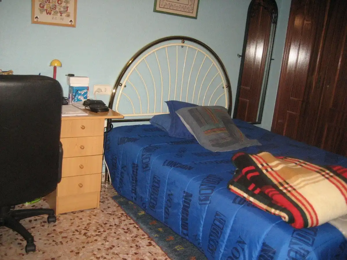 Habitación de Dúplex en venta en Elda
