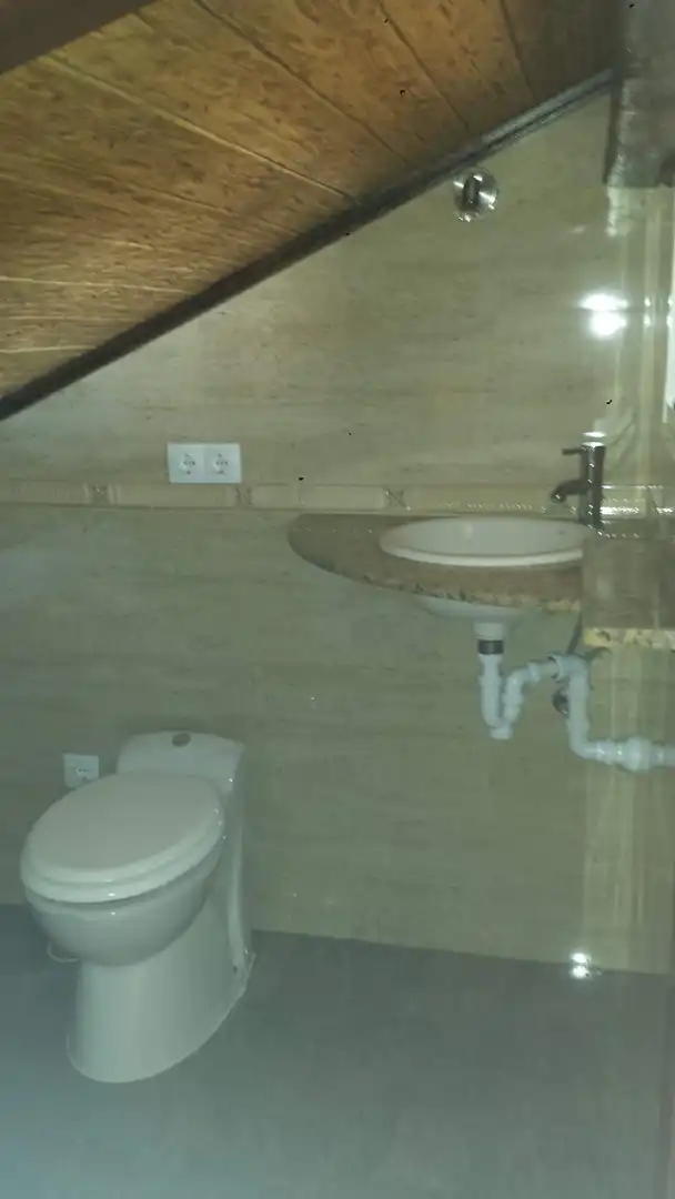 Badezimmer von Einfamilien-Reihenhaus zum Verkauf in Villamartín mit Klimaanlage