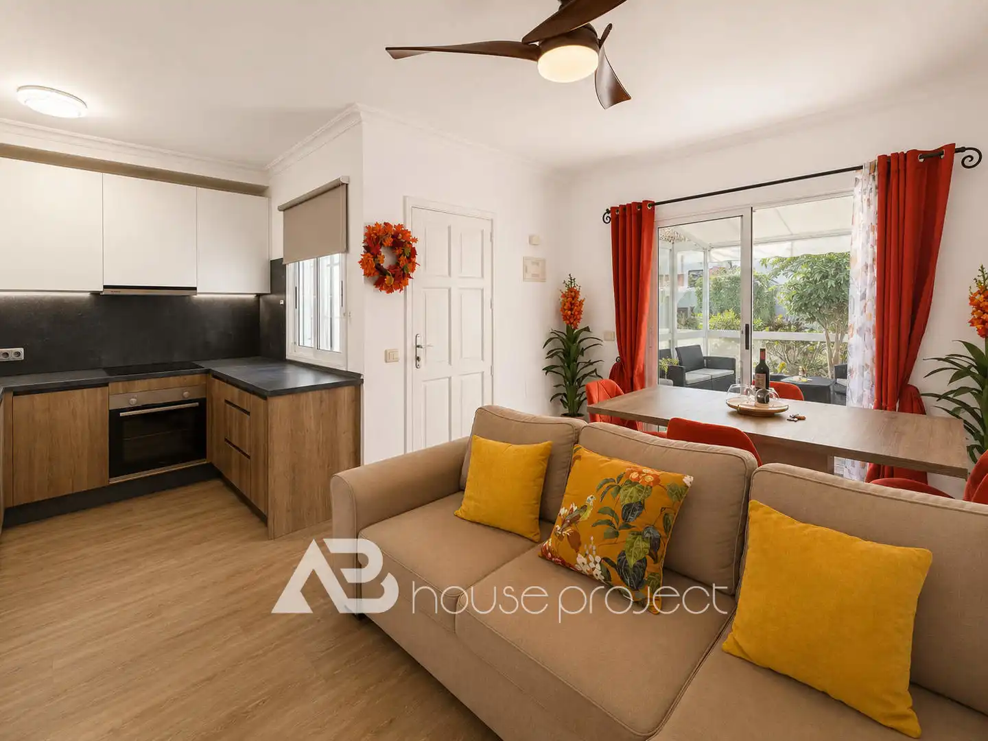 Living room of Houses for sale in San Miguel de Abona  with Air Conditioner, Private garden and Terrace