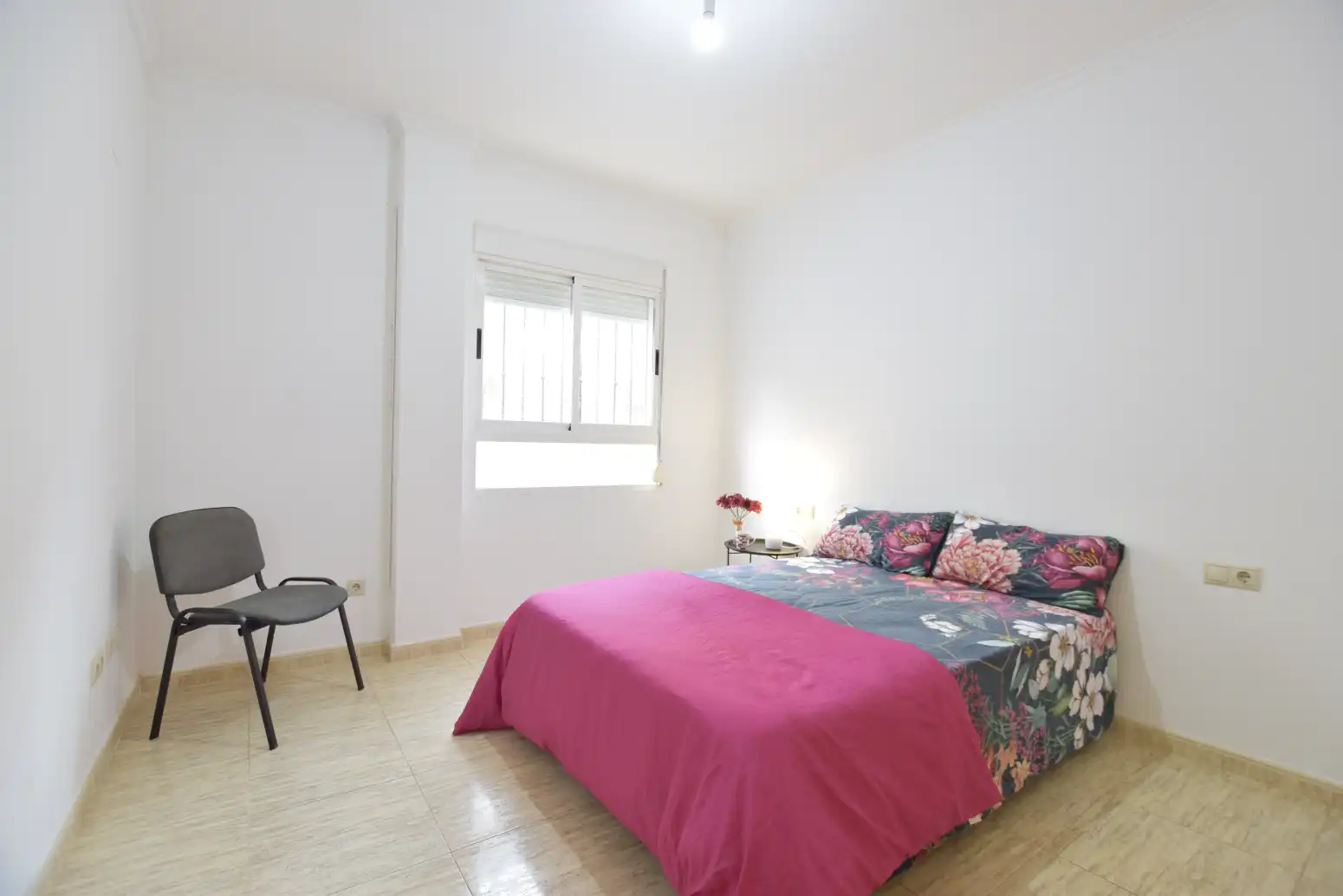 Piso de alquiler en Rafelbuñol / Rafelbunyol, Valencia