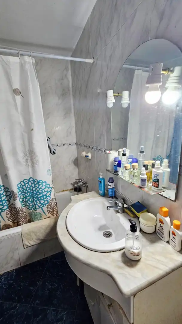 Bathroom of Apartments for sale in Puerto Marina