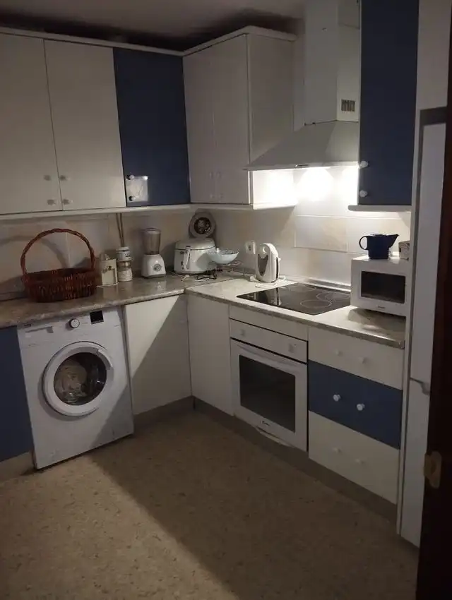 Kitchen of Flat for sale in Algeciras  with Storage room