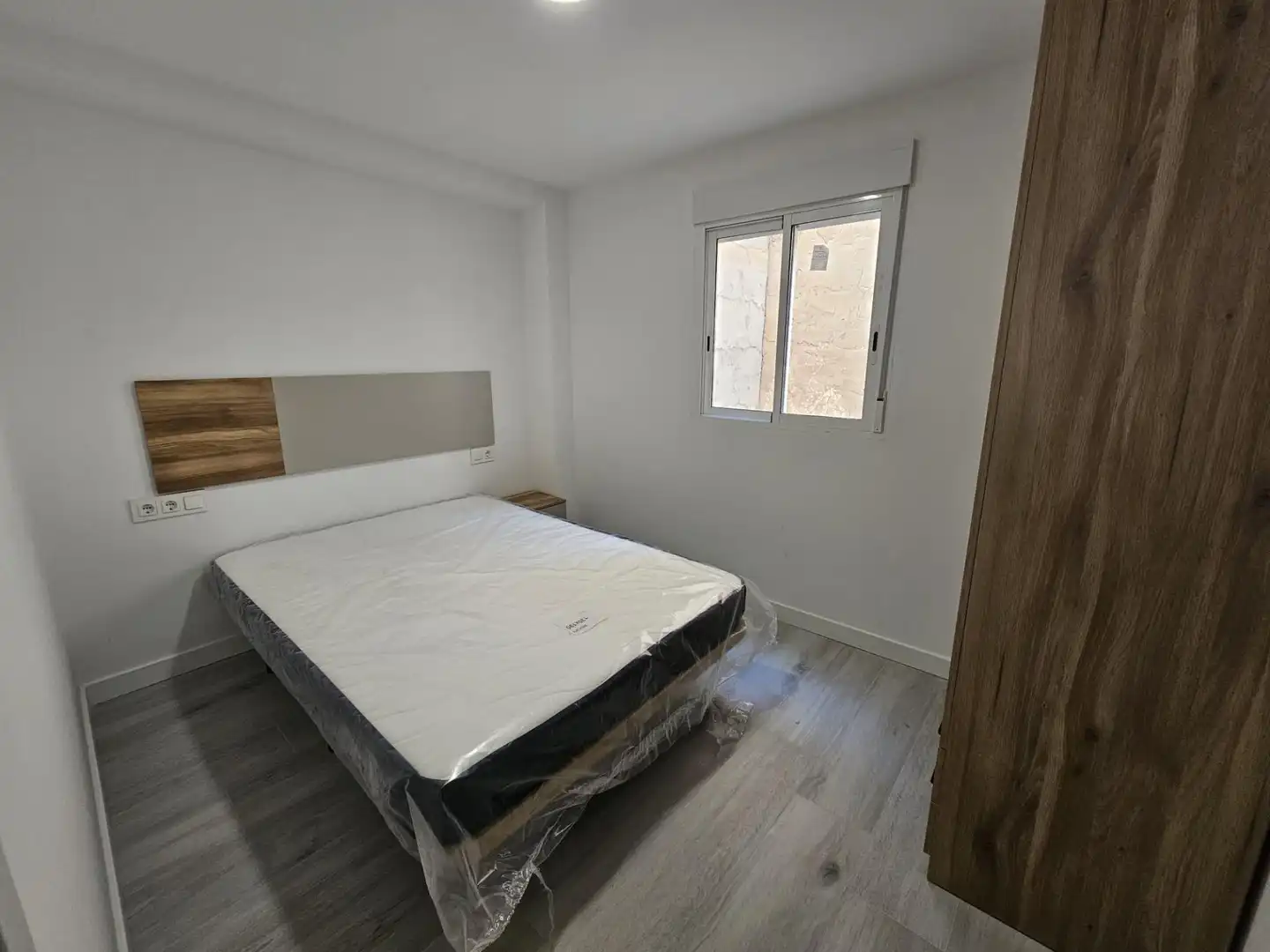 Bedroom of Flat for rent in Aspe  with Air Conditioner and Balcony