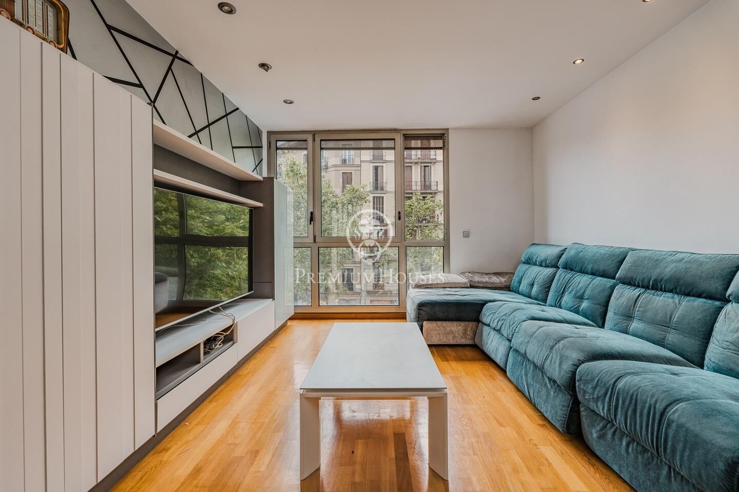 Sala d'estar de Pis en venda en  Barcelona Capital amb Aire condicionat, Calefacció i Parquet