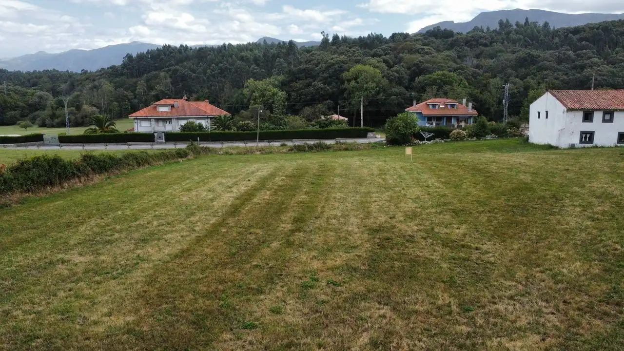 Residencial en venda en Llanes