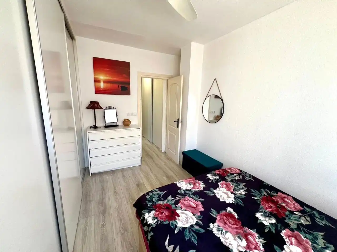 Dormitori de Apartament en venda en La Manga del Mar Menor amb Aire condicionat, Parquet i Terrassa