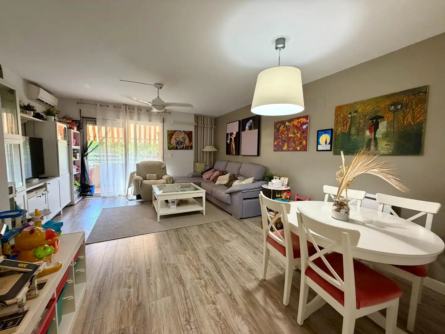 Piso con piscina en venta en Calle Calle Bailarín José Espadero 12, imagen 2