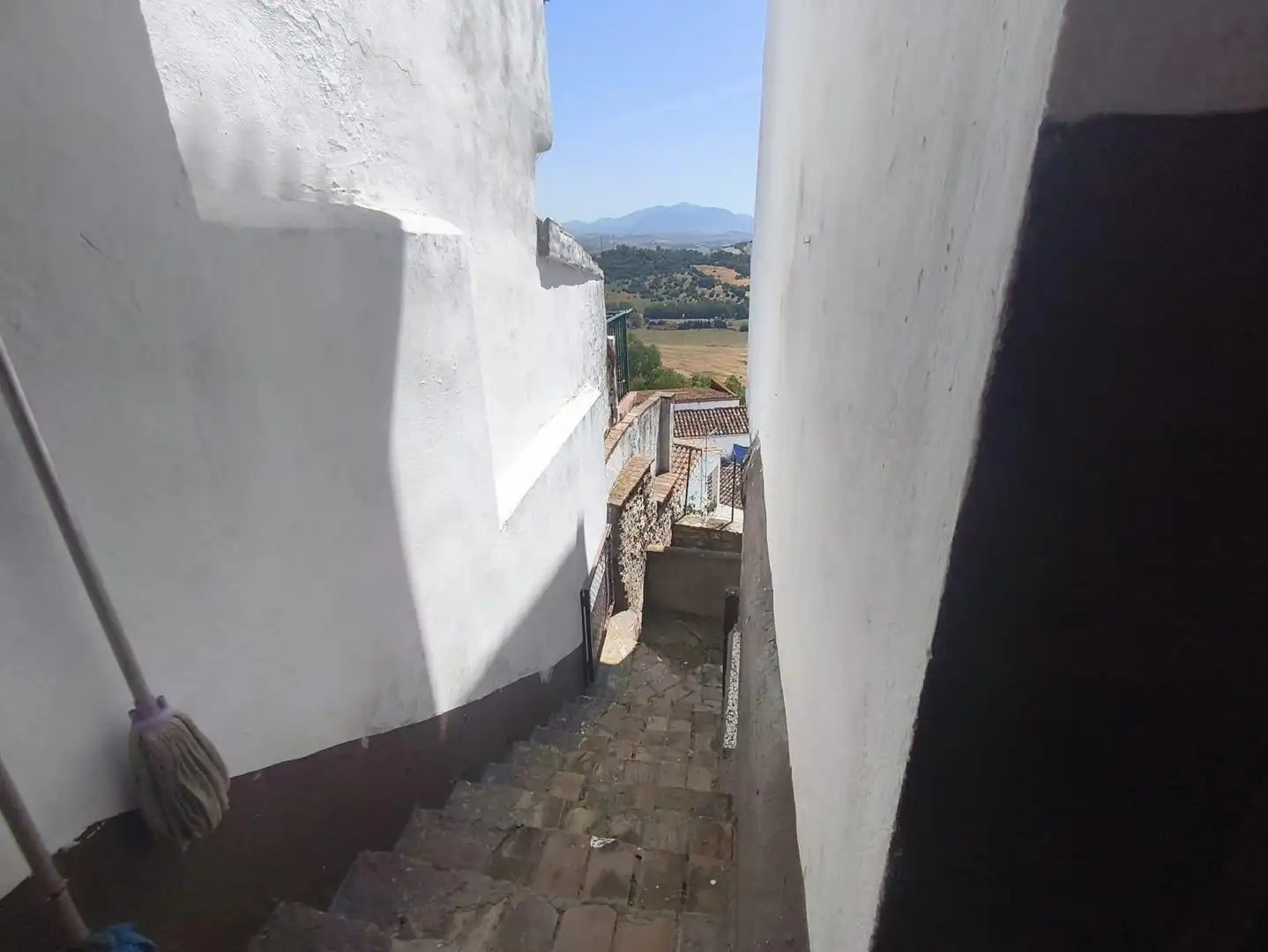 Vista exterior de Casa adosada en venta en Jimena de la Frontera con Terraza