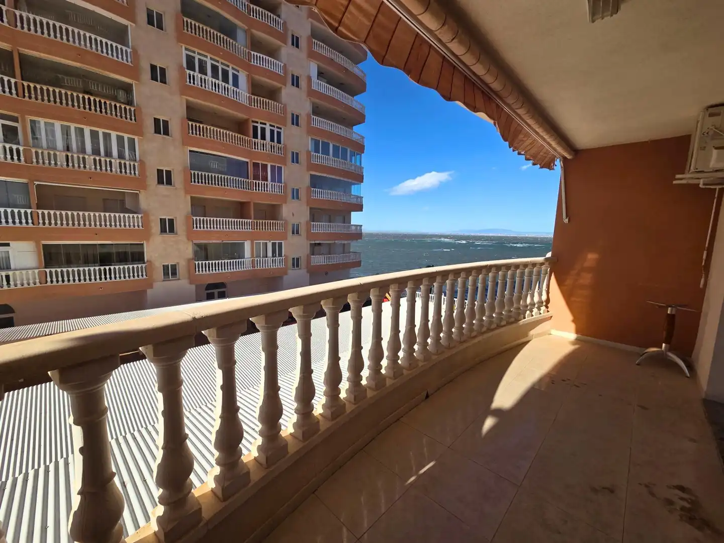 Terrassa de Pis en venda en La Manga del Mar Menor amb Aire condicionat, Terrassa i Piscina comunitària