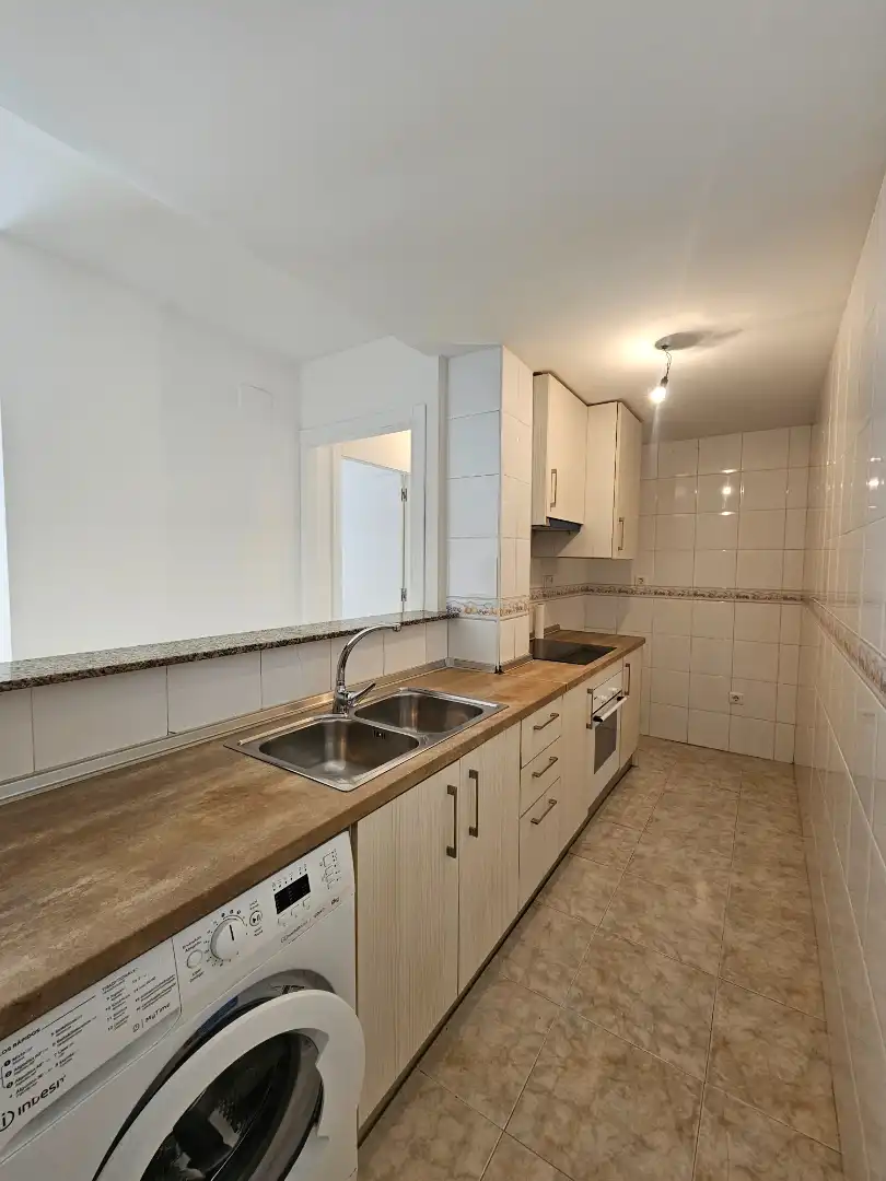 Küche von Wohnung zum Verkauf in Tarragona mit Klimaanlage, Terrasse und Ofen