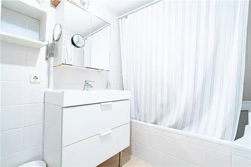 Baño de Piso en venta en Calvià con Aire acondicionado, Terraza y Piscina comunitaria