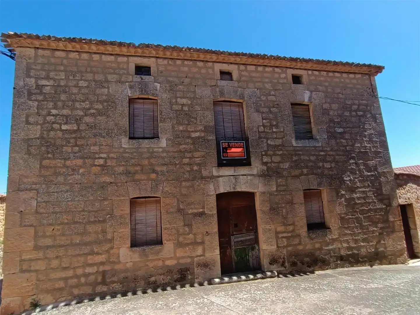 Vista exterior de Casa o xalet en venda en Iglesiarrubia