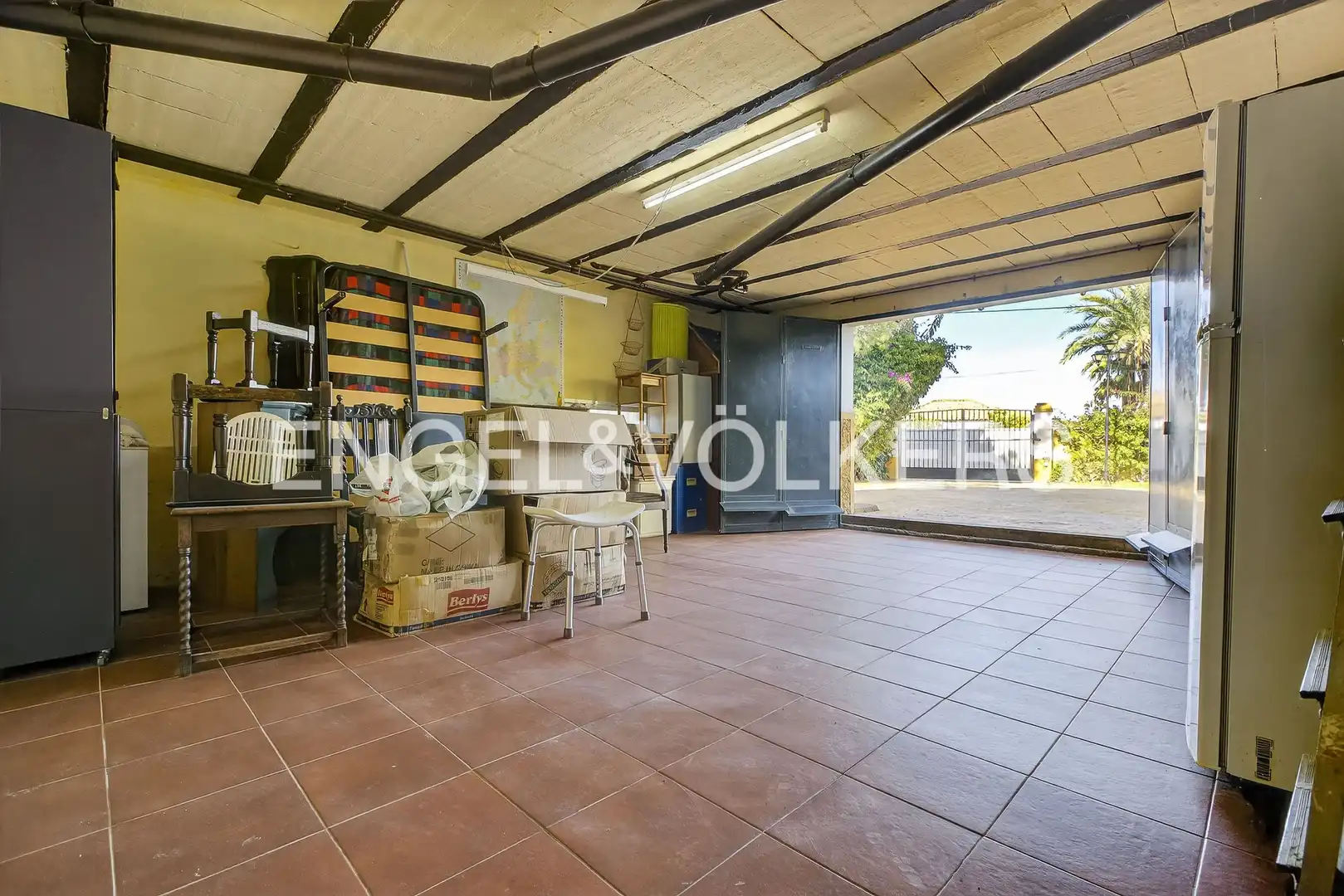 Exterior view of Houses for sale in Morón de la Frontera  with Air Conditioner, Heating and Private garden