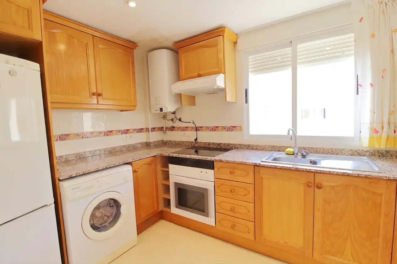 Cuina de Apartament en venda en Oropesa del Mar / Orpesa amb Terrassa, Piscina i Moblat