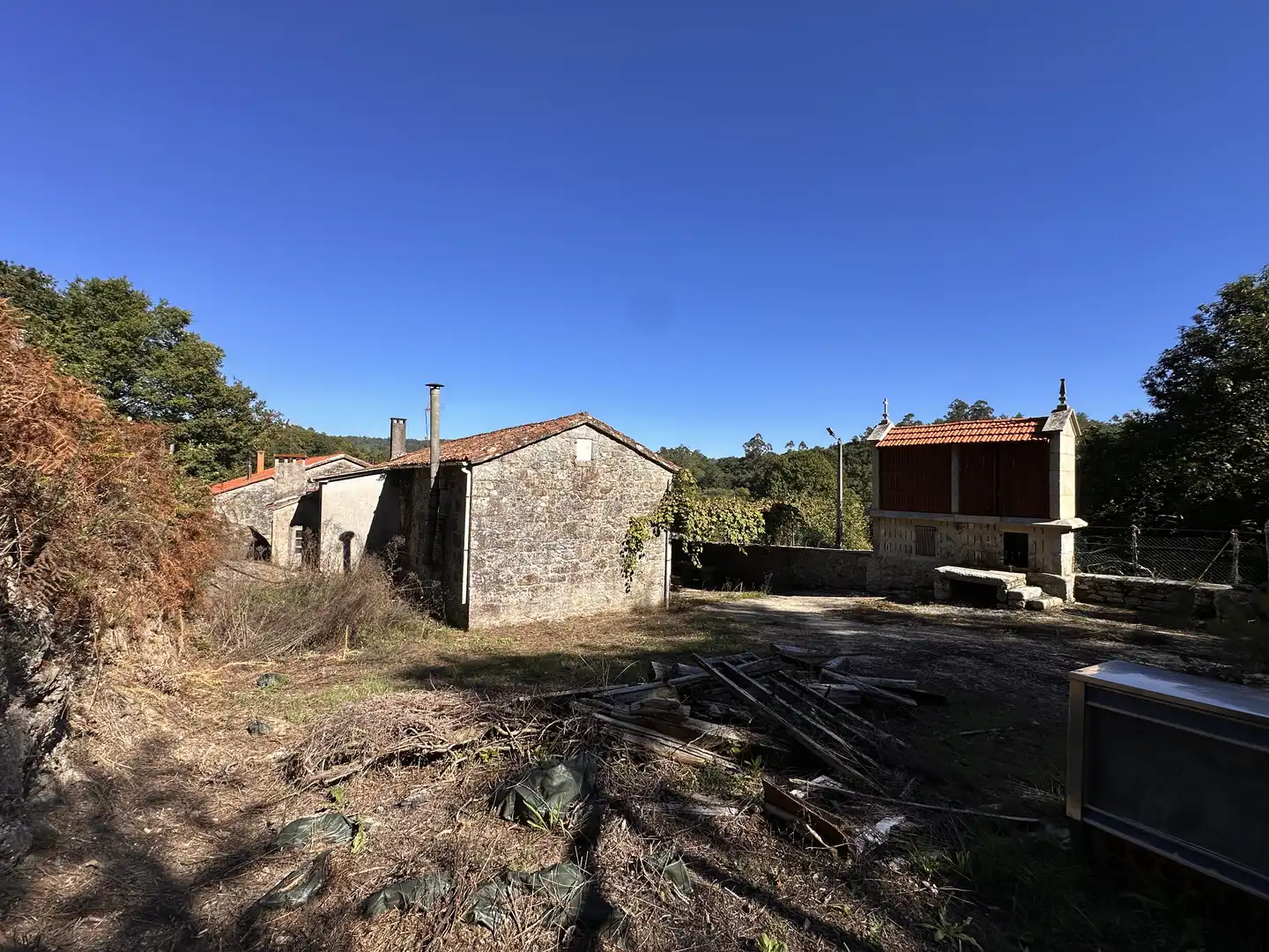 Außenansicht von Country house zum Verkauf in Negreira